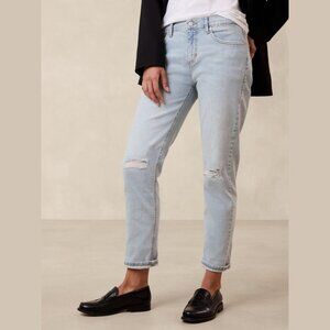 NWOT Banana Republic High Rise Distressed Straight Jeans